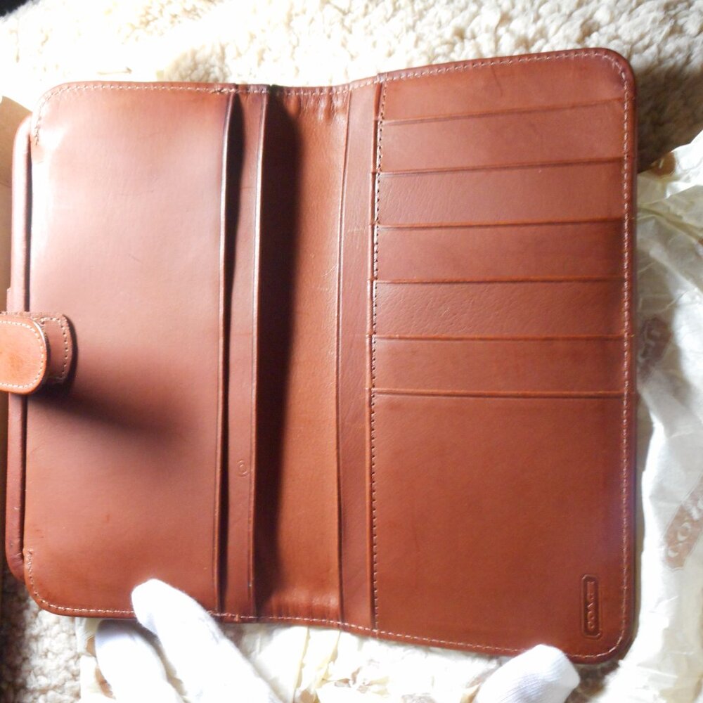 Vintage Coach Large Continental Clutch wallet, NIB in British Tan, 4827